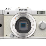 Pentax-Q_a3_white