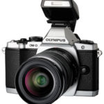 OM-D_flash-up_silver OM-D_flash-up_silver