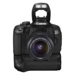 EOS 650D FRA FLASH UP w EF-S 18-55mm w BG
