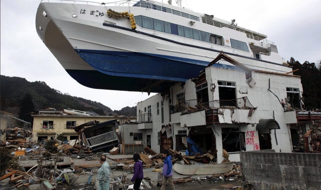 boat-building-japon-tsunami.jpg