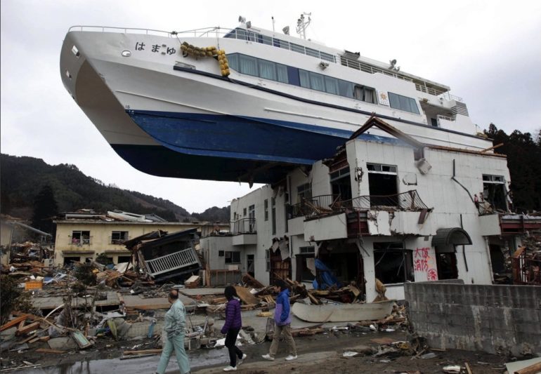 boat-building-japon-tsunami