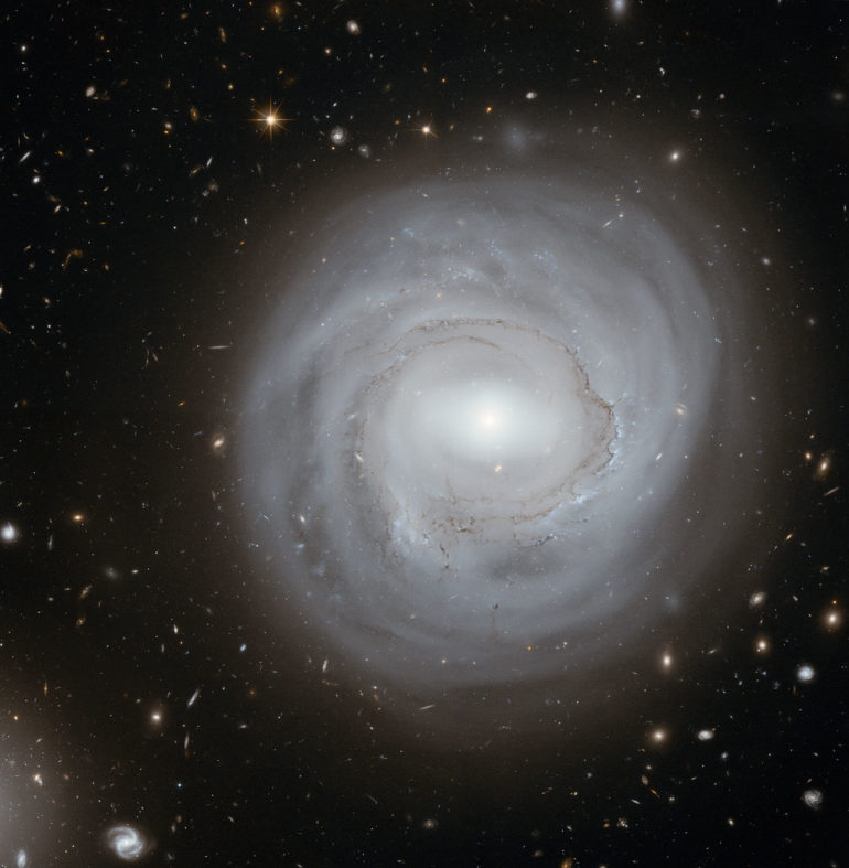 galaxy_hubble