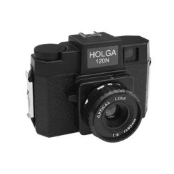 694px-Holga_120n.jpg
