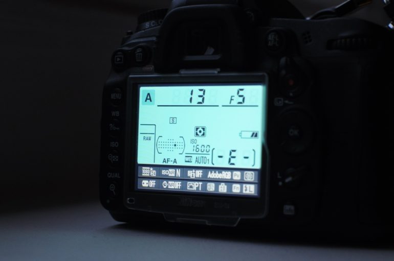 Les menus sont plus clairs dans le D7000.