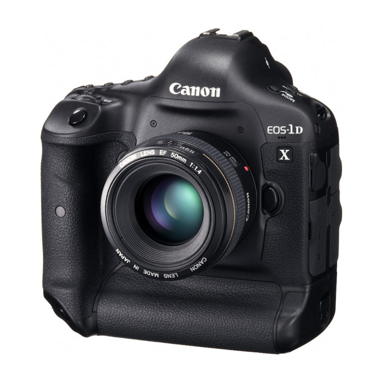 16_EOS-1D X_ef5014u_slant_EUR