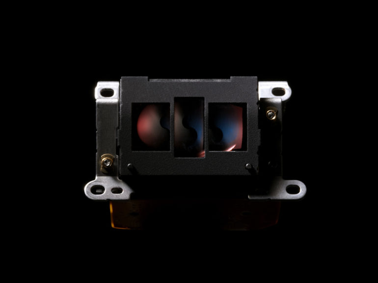 66_EOS-1D X_design_parts_AFunit2_EUR