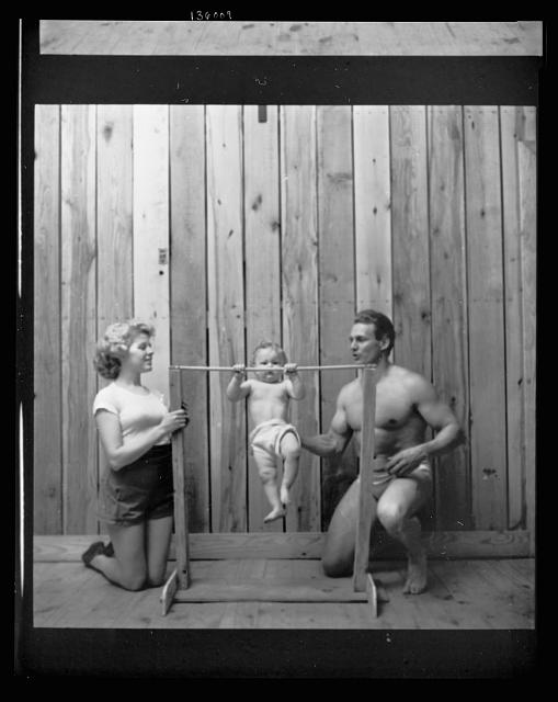 33.-Bodybuilder-Gene-Jantzen-withi-wife-Pat-and-eleven-month-old-son-Kent.jpg