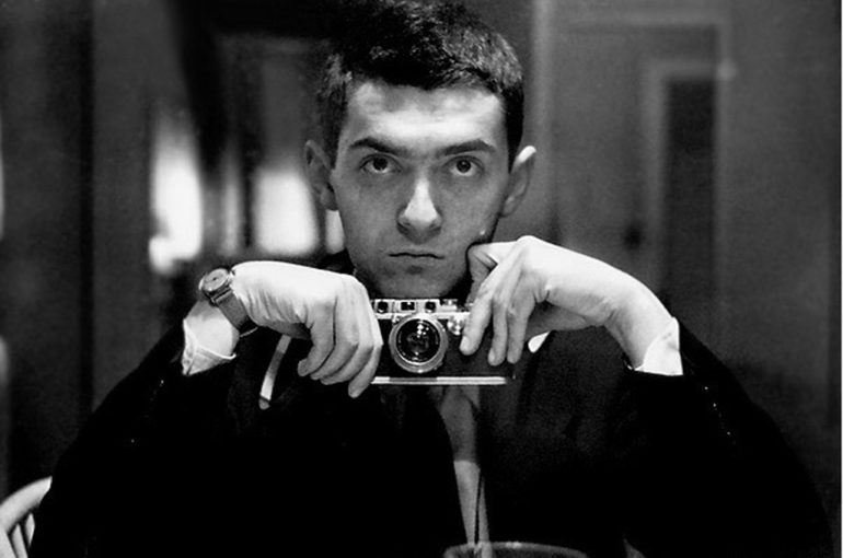 stanley-kubrick-leica-III.jpg