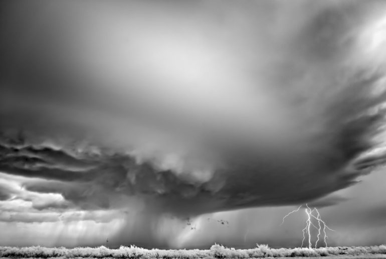 Mitch-Dobrowner_Cell-Lightning-for-press4.jpg