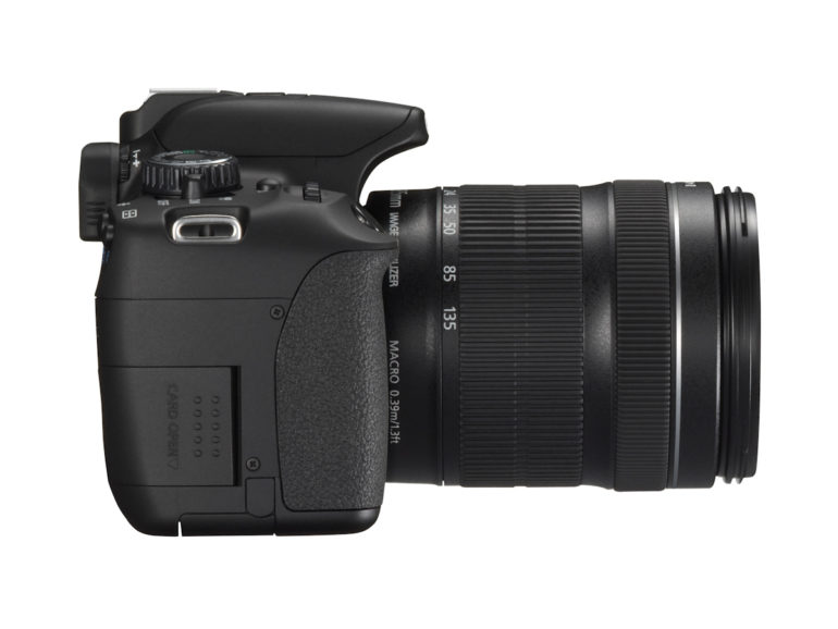 EOS 650D SIDE LEFT w EF-S 18-135mm