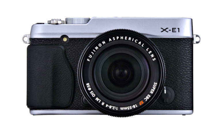 X-E1 SIL_18-55mm_front