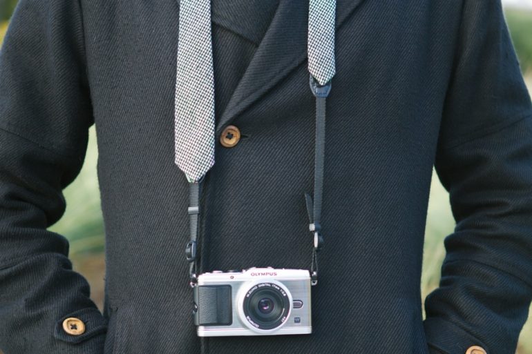 camera-strap-tie-df48.0000001343187355.jpg