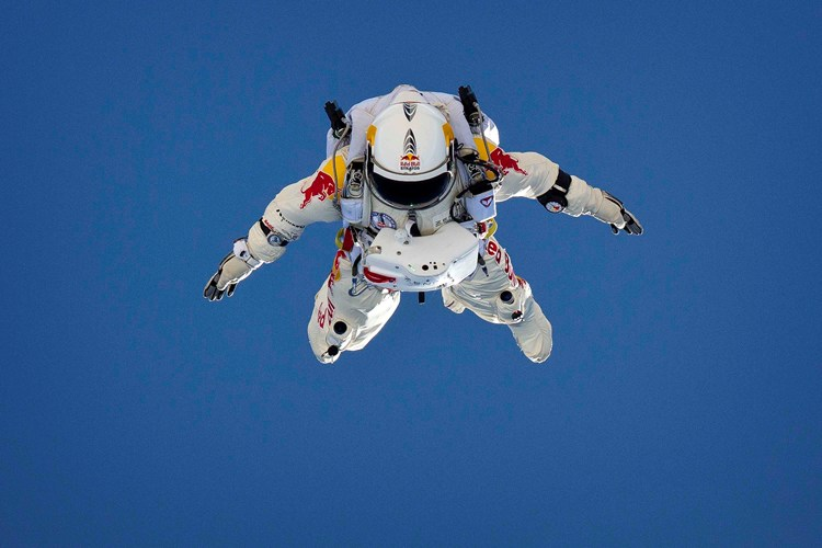 red bull stratos 4