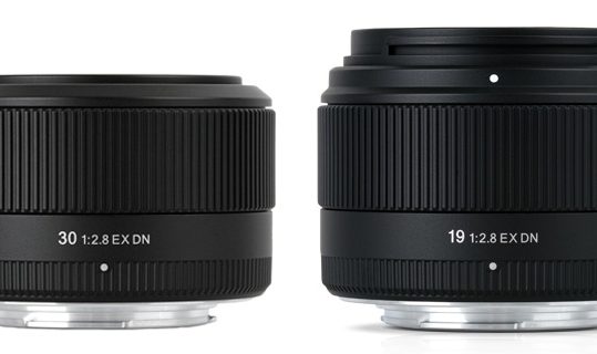 sigma-19mm-30mm-f28-EX-DN.jpg