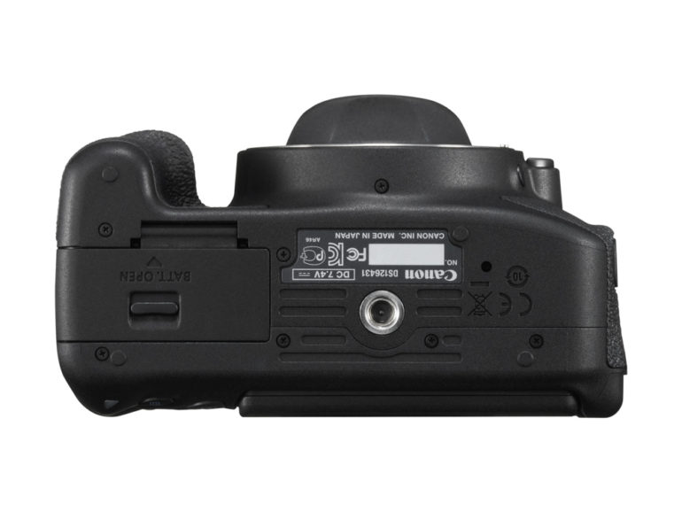 EOS 700D BOTTOM