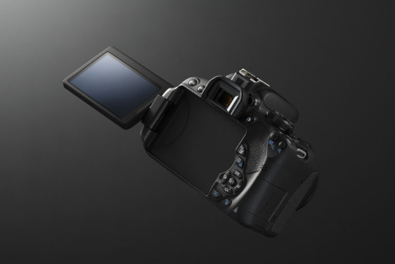 EOS 700D CREATIVE BCK VAM OUT