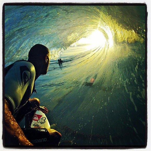kelly-slater-gets-tubed-at-burleigh-while-filming-with-gopro-camera-580.jpg