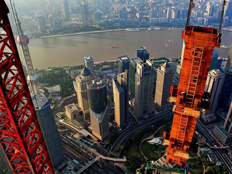 crane-operator-aerial-shanghai-photos-wei-gensheng-12.jpg