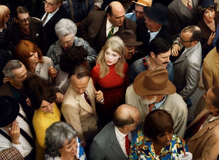 foule-alex-prager-01-900x657.jpg