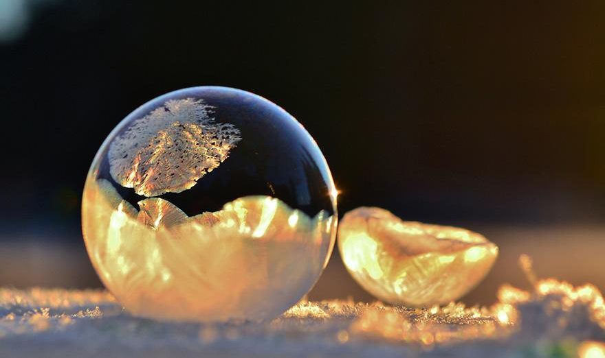 frozen-bubbles-angela-kelly-1.jpg