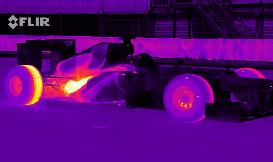 This-is-How-An-F1-Racecar-Looks-Under-Thermal-Vision-Hypebeast.png