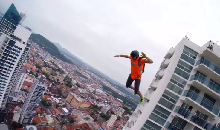 World-s-Largest-Urban-Zipline-YouTube.png