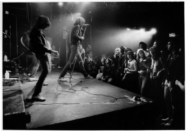 ramones-cbgb.jpg