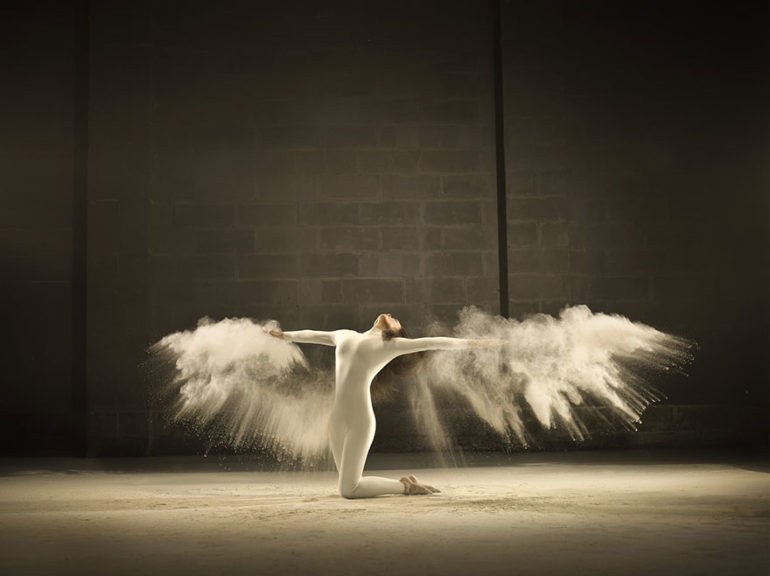 dance-performance-powdered-milk-campaign-jeffrey-vanhoutte-1.jpg