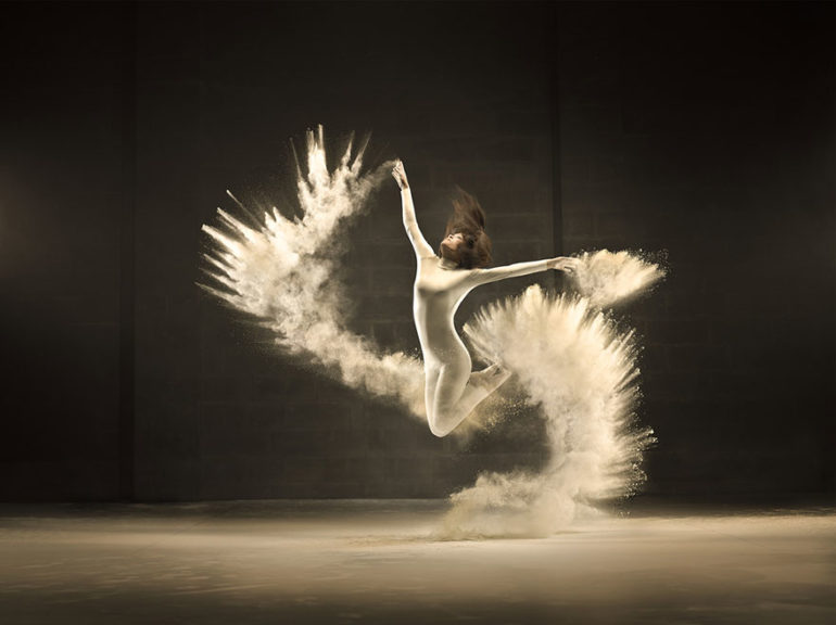 dance-performance-powdered-milk-campaign-jeffrey-vanhoutte-6.jpg