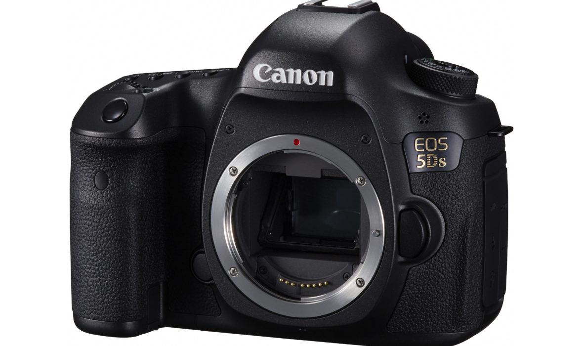 EOS-5DS-BODY-FSL.jpg