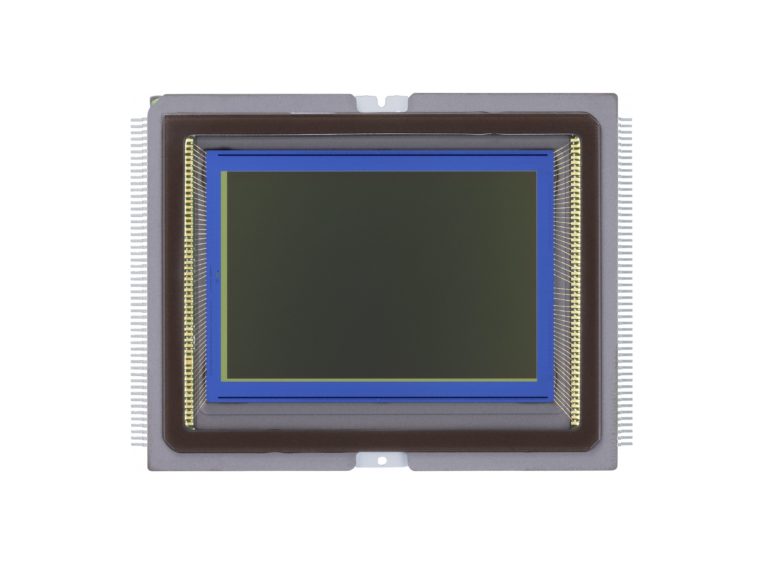 EOS-5DS-CMOS-Sensor-EUR.jpg