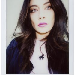 LomoInstant Automat Glass (c) Luna Simoncini_model Silvia Gesuelli