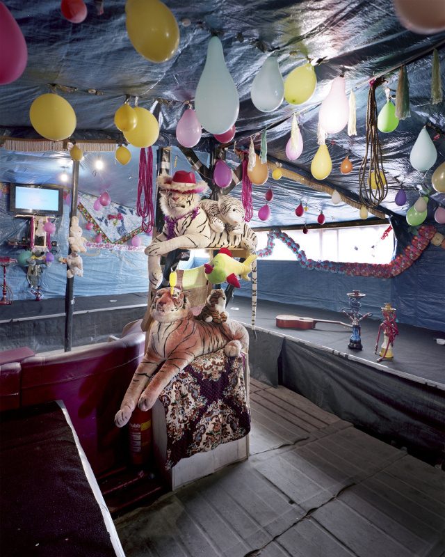 Restaurant d'Awesome, Calais, France, 2016 © Bruno Fert - Medecins sans Frontières - Picture Tank