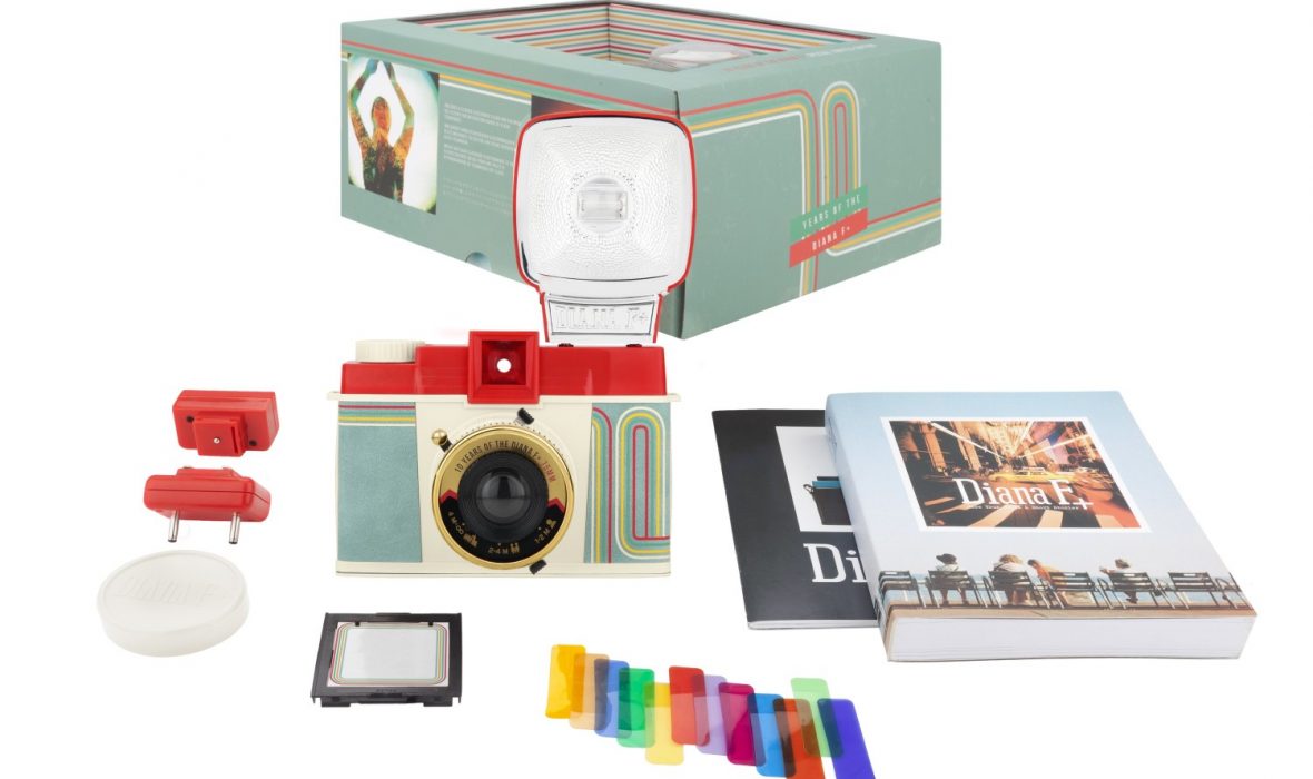 dianaf__10_years_edition_packaging_contents_2