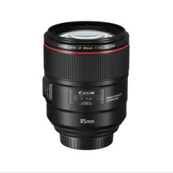 09-Canon EF85 f1.4L IS USM Slant With Cap