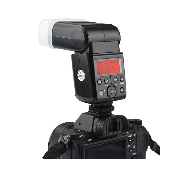 le-flash-godox-v350s_back