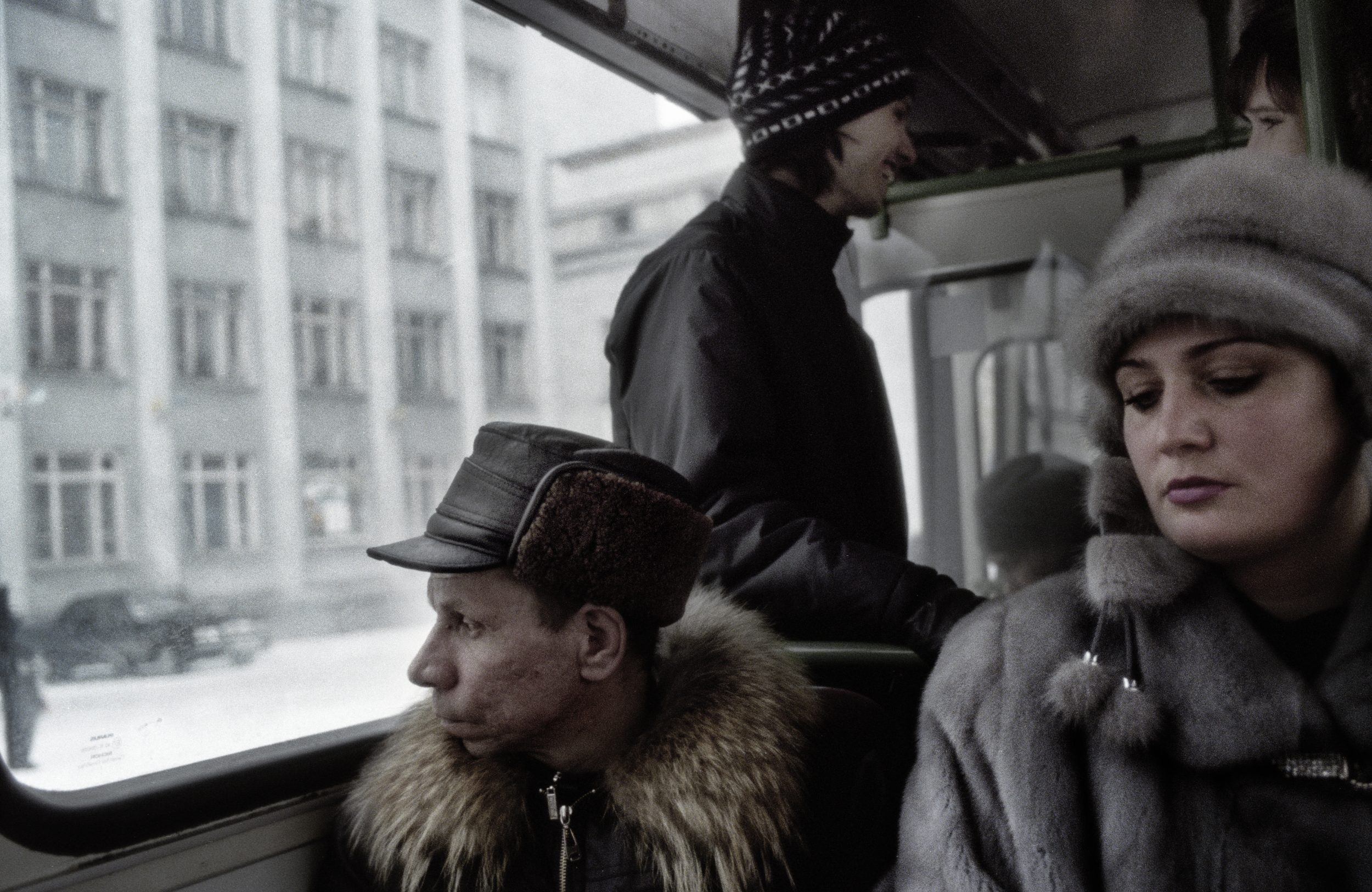 там где обитают драконы фильм. анали типтон тепло наших тел. уэс бентли аиу. кругосветчик фотограф австралия. там обитают люди.