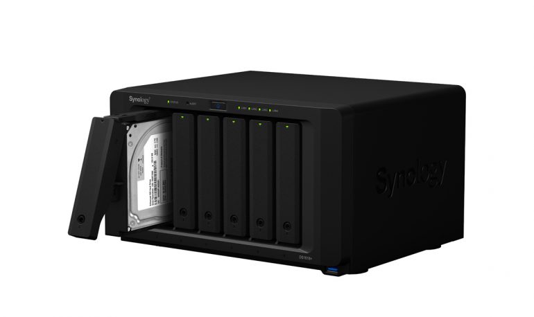 synology_6_baies_une