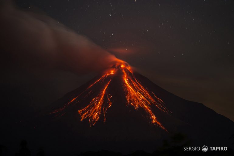 Effusive eruption on Colima Volcano, Mexico.