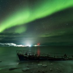 A29192_Aurora Borealis on the coast of the Barents sea © Michael Zav'yalov