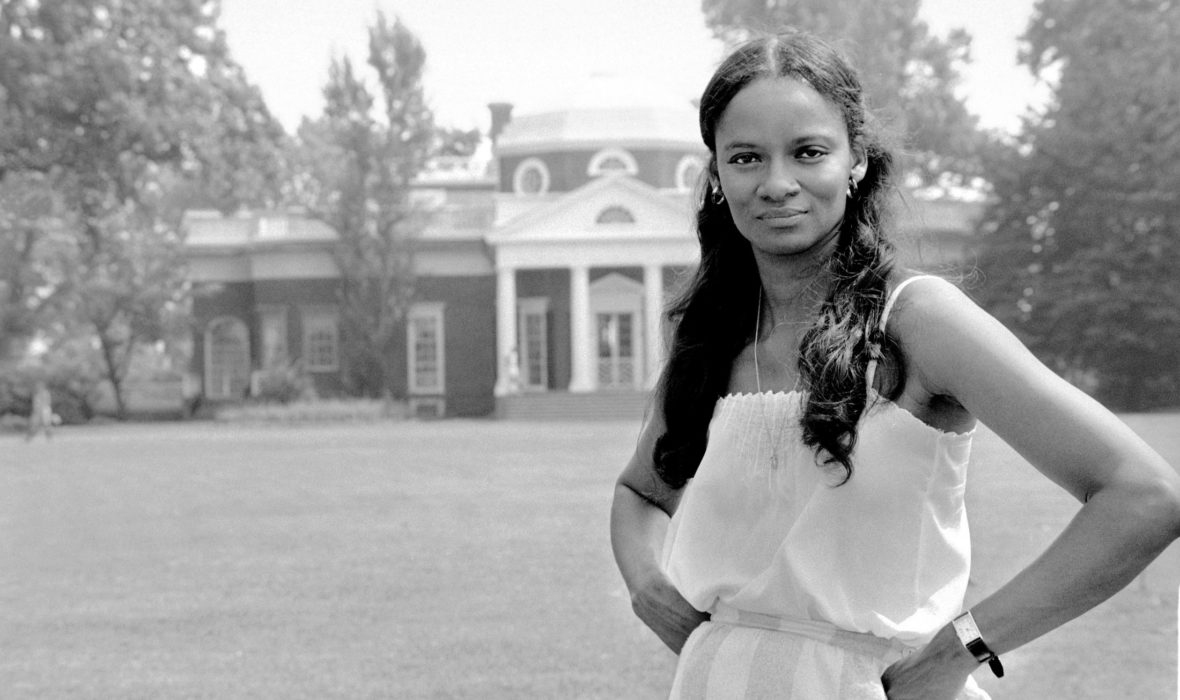 9307155fa3a5680a99129d2a53d07b4d3f589445_2200