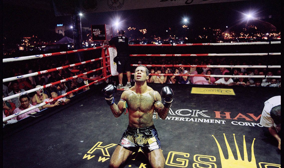 Laurent Gudin, Alexandre Cosmo, vainqueur de la Kings Cup, Bangkok, place Sanam Luang, 5_12_2009 © Laurent Gudin