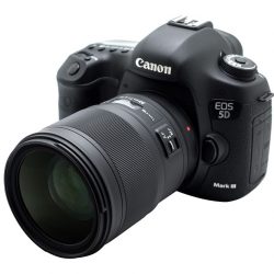 tokina-opera-50mm-f14-02-1000px