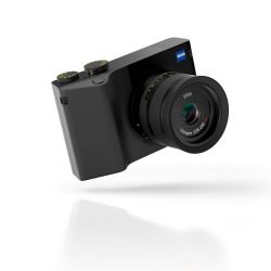 zeiss-zx1-02-1000px
