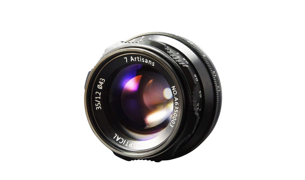 nouveau-35mm-1.2-prime-7artisans-pour-sony-aps-c_front-couv