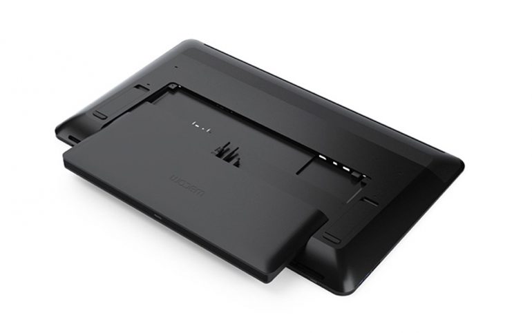 Wacom-Cintiq-Pro-Engine_back