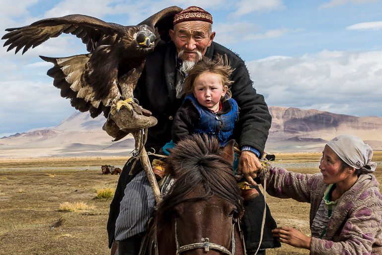 Living With Kazakh Eagle Hunters