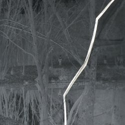 © OGANOVA Dina - Frozen Waves 34