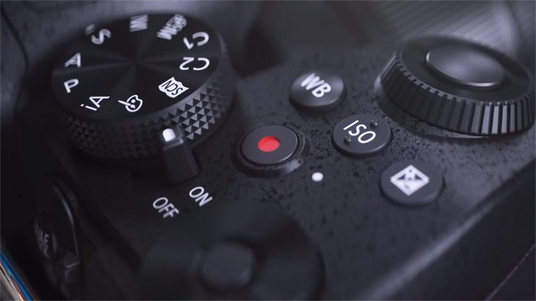 Panasonic-Lumix-G90-10