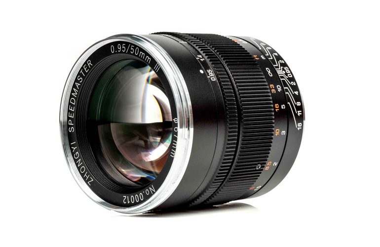 mitakon-speedmaster-50-mm-f-0-95-mark-III-5
